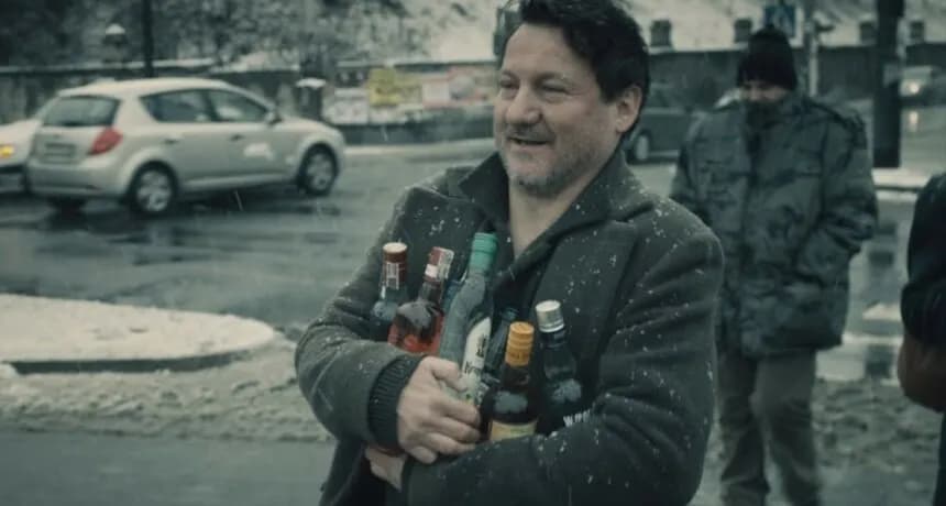 Filmy o alkoholizmie: jak polskie kino ukazuje walkę z nałogiem