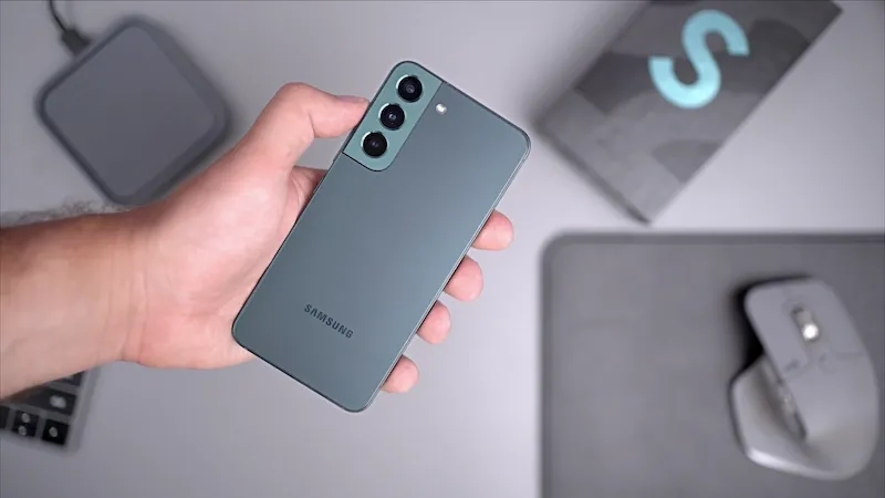 Samsung S22 recenzja: czy warto go kupić? Sprawdź mocne i słabe strony