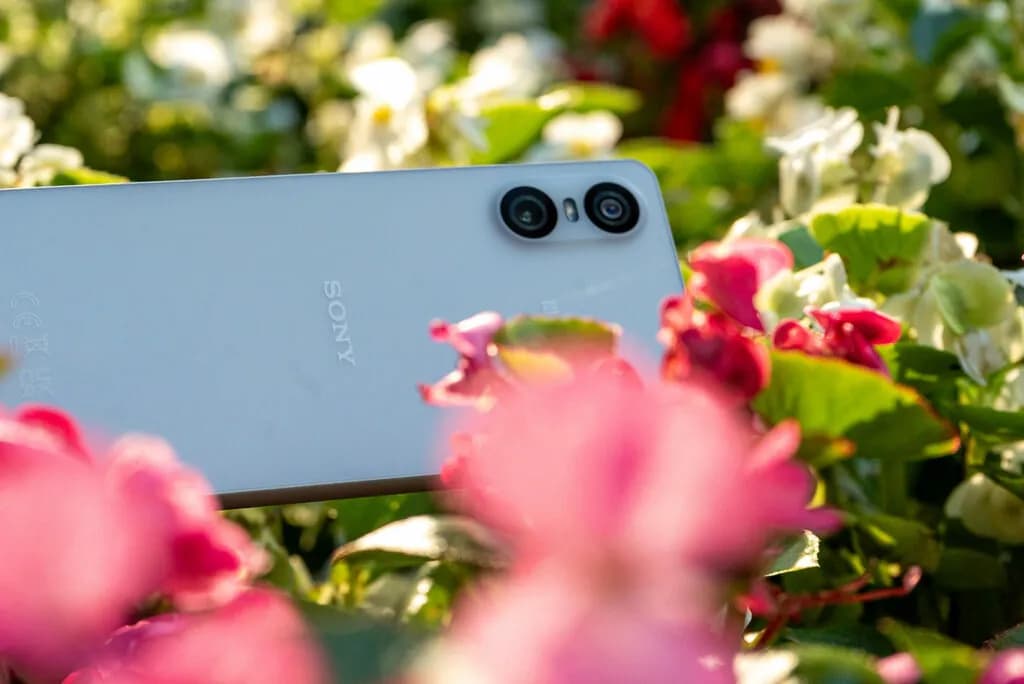 Sony Xperia 10 recenzja - czy warto go kupić? Zaskakujące wady i zalety