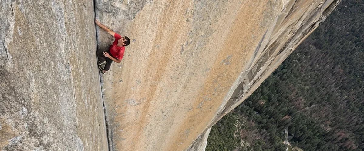 Najlepsze filmy o wspinaczce górskiej, które musisz zobaczyć